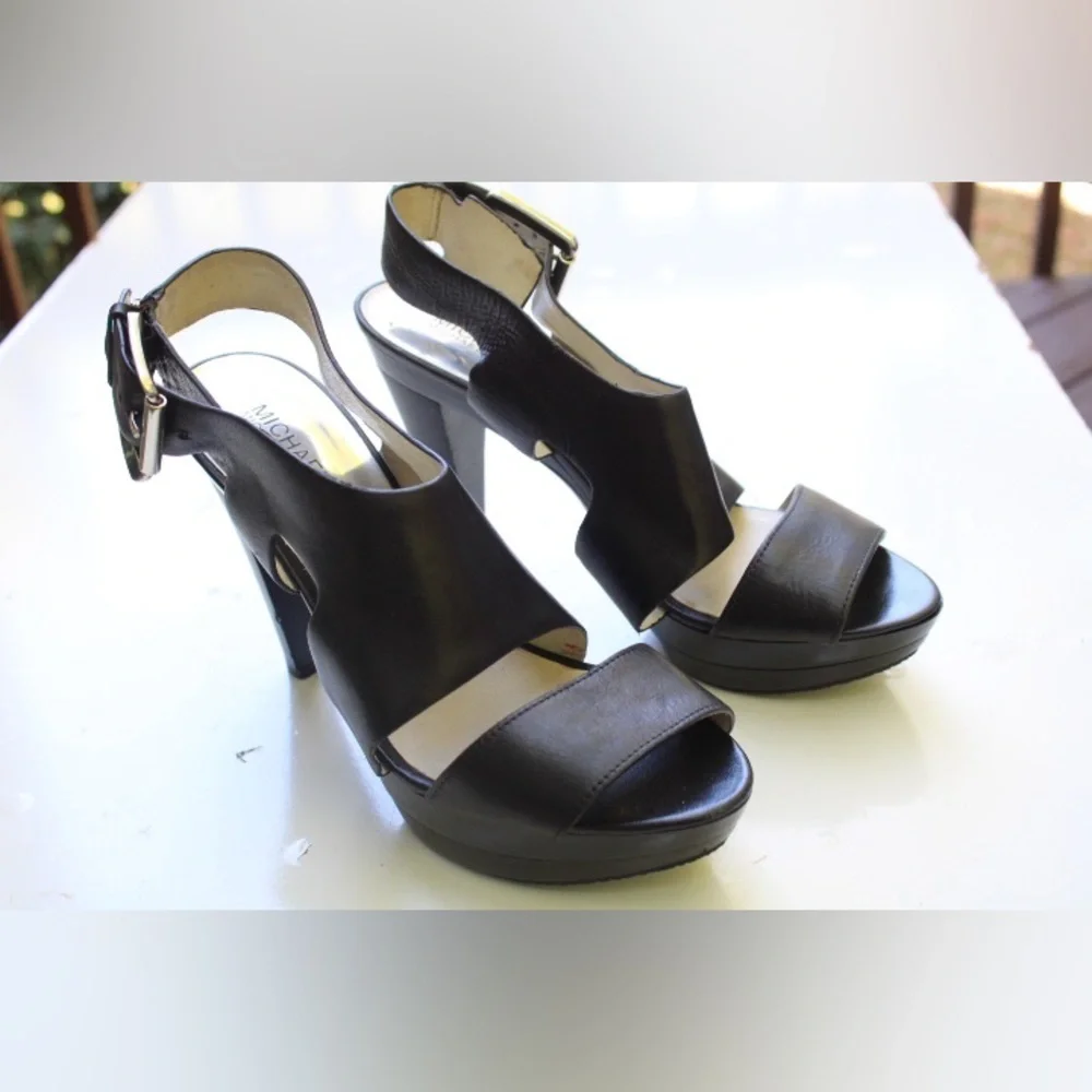 Michael Kors Platform sandals - Picture 8 of 13